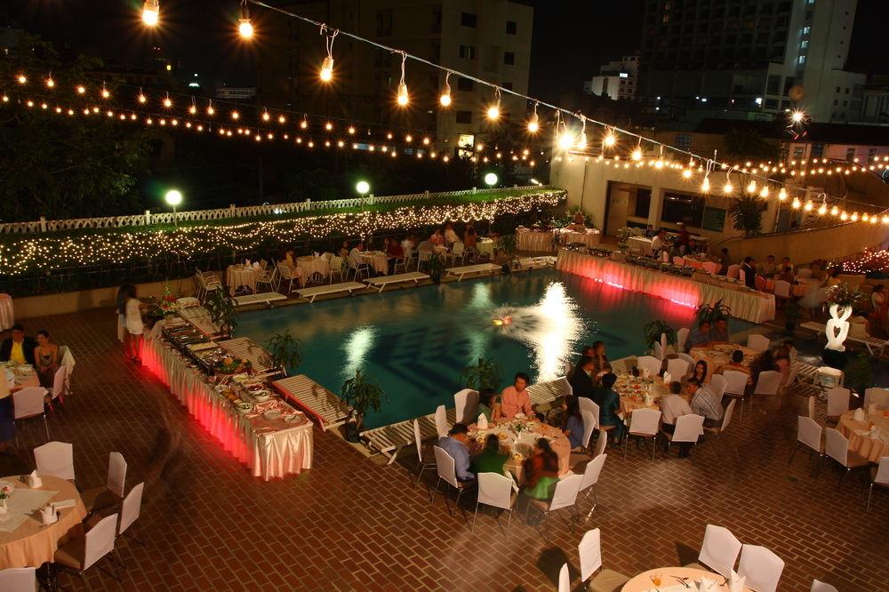 Pornping Tower Hotel Chiang Mai Eksteriør bilde